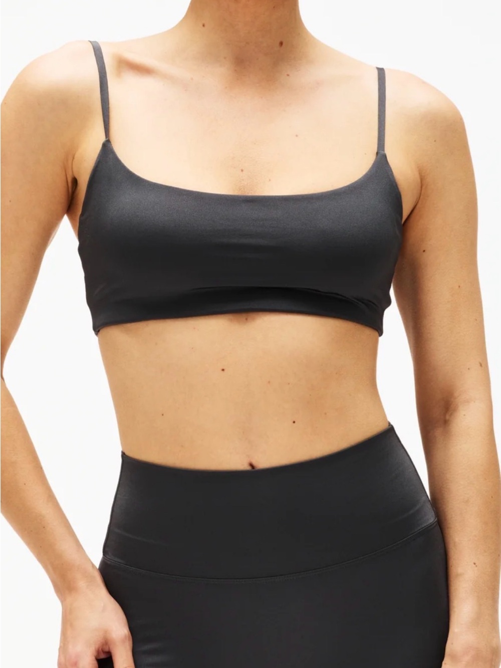ADANOLA Ultimate Gloss Skinny Strap Sports Top Sz Medium